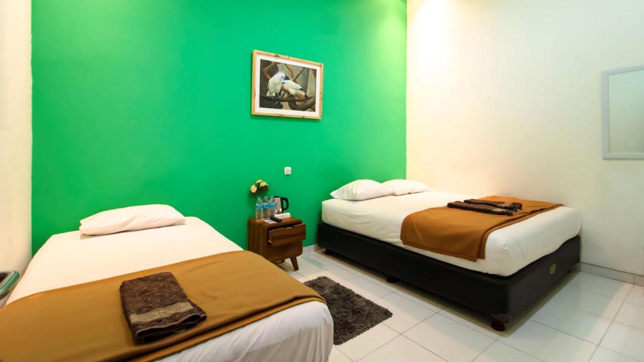 Hostel Cabin Tugu Yogyakarta Exterior foto